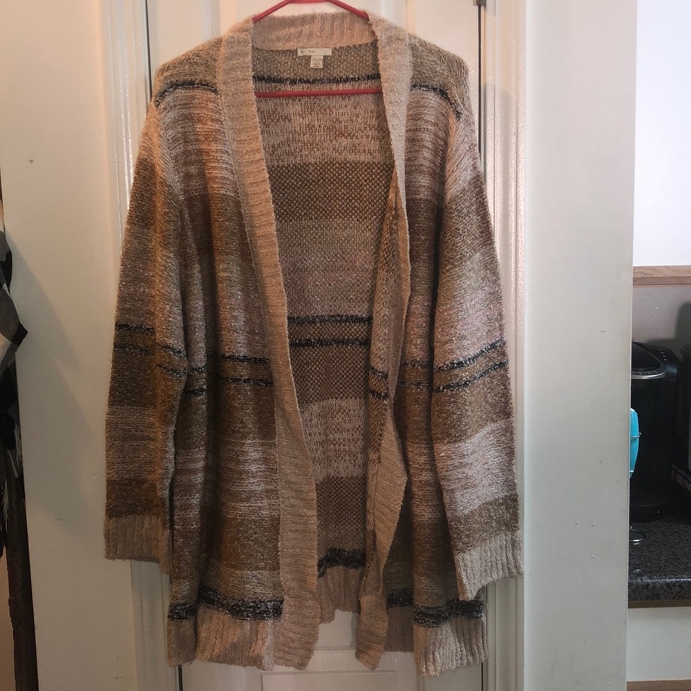 26/28 cardigan sweater